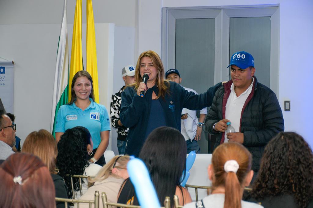 EL AZUL CONSERVADOR LÍNEA JUANA CAROLINA, GRAN TRIUNFADOR EN LAS ELECCIONES DE CALDAS.