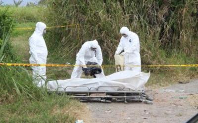DOS CUERPOS “EMBOLSADOS” APARECIERON EN DOSQUEBRADAS.