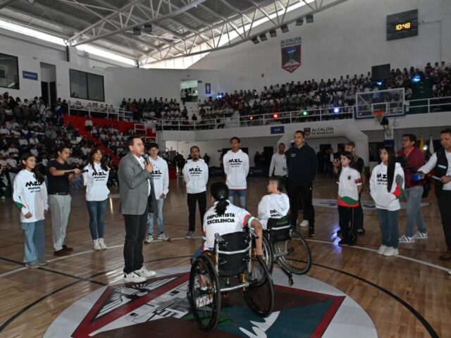 MANIZALES INAUGURÓ LOS JUEGOS INTERCOLEGIADOS.
