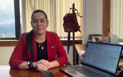 A SU WHATSAPP YA LE PUEDE LLEGAR LA FACTURA DEL PREDIAL EN MANIZALES.