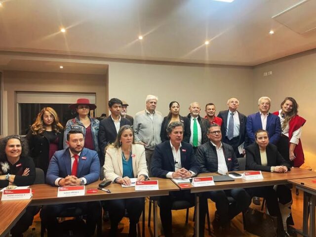 NUEVO LIBERALISMO OFICIALIZA CANDIDATO PRESIDENCIAL.