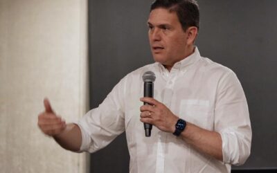 JUAN CARLOS PINZÓN OFICIALIZA SU CANDIDATURA A LA PRESIDENCIA.