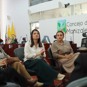 PAULA TORO, CONCEJALA DE MANIZALES RENUNCIÓ A SU CURUL.