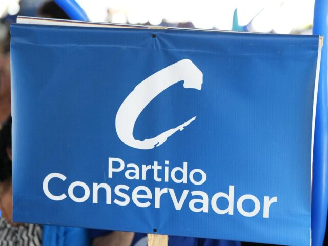 LOS PLANES PRESIDENCIALES DE LOS CONSERVADORES: LA UNIDAD LEJANA.