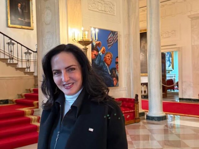 MARÍA FERNANDA CABAL SE RETIRA DEL CENTRO DEMOCRÁTICO.