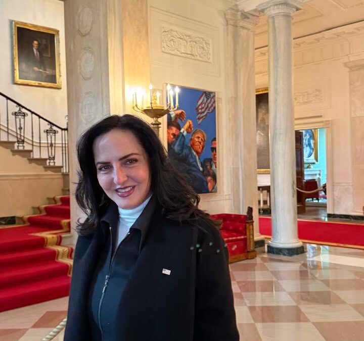 MARÍA FERNANDA CABAL SE RETIRA DEL CENTRO DEMOCRÁTICO.