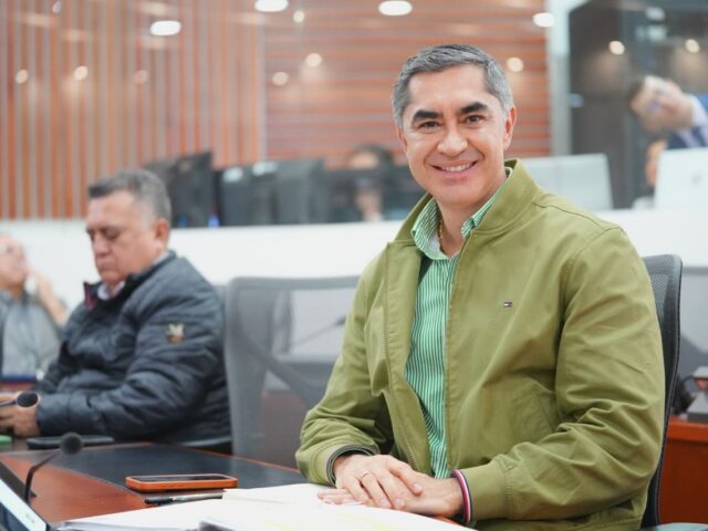 LÍDERES DEL LIZCANISMO EN CALDAS ANUNCIAN RESPALDO A ABELARDO DE LA ESPRIELLA PARA LA SEGUNDA VUELTA.